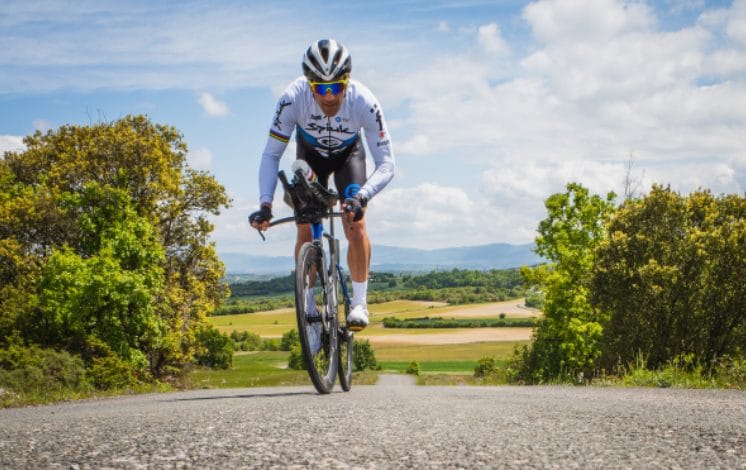 Eneko Llanos participará da edição inaugural do vi half gasteiz.