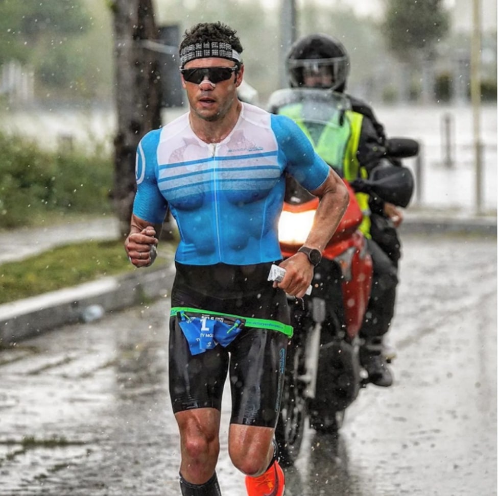 Víctor Arroyo corriendo Víctor Arroyo corriendo