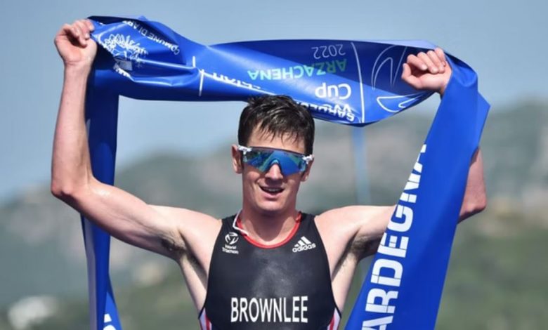 Jonathan Brownlee ganando en Archazena