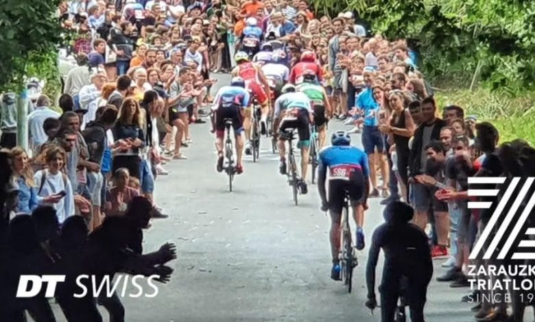 Antonio Benito y Helene Alberdi ganan el Triatlón de Zarautz