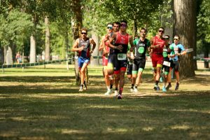 Laura Gómez y Sergio Correa mandan en el Campeonato de España de Duatlón Cross de Almazán