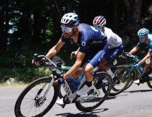 Alejandro Valverde hit by a hit-and-run car