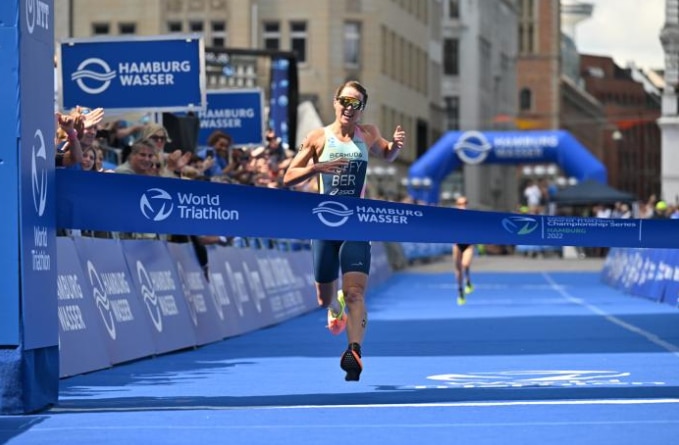 Flora Duffy wins the Hamburg World Series