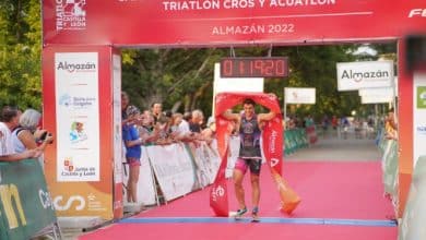 Laura Gómez und Kevin Tarek Viñuela sind spanische Meister des Triathlon Cros 2022 in Almazán