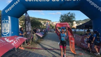 Sara Guerrero und Cesc Godoy gewinnen den TriShark von Narón,