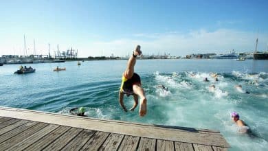 Imagen de la salida del Mediterránea Triatlón 2022