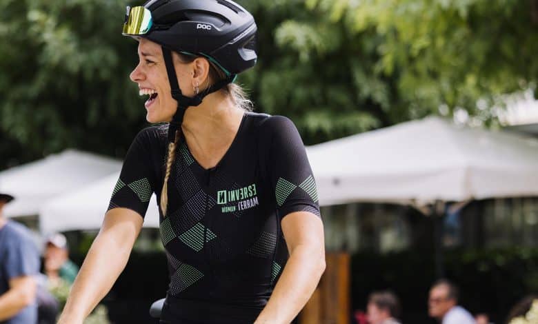 Umgekehrte kundenspezifische Triathlonbekleidung