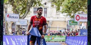 Antonio Benito y Helene Alberdi Campeones de Europa de Triatlón