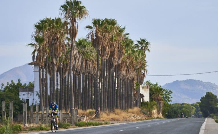 Esmeralda Marí und die Schwedin Strandlind gewinnen bei der zweiten Ausgabe des Mallorca 140.6 Triathlon