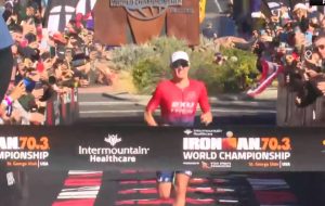 Taylor Knibb Campeona del Mundo IRONMAN 70.3