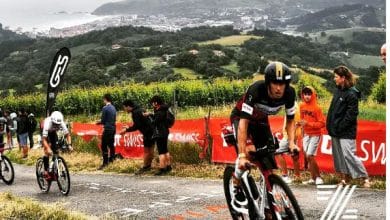 Imagem dos triatletas no Zarautz Triathlon