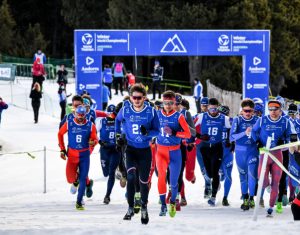 Imagem da largada do Andorra Winter Triathlon