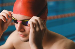 Truques para evitar embaçar seus óculos de natação