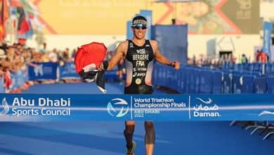 Leo Bergère entre sur la ligne d'arrivée d'Abu Dhabi