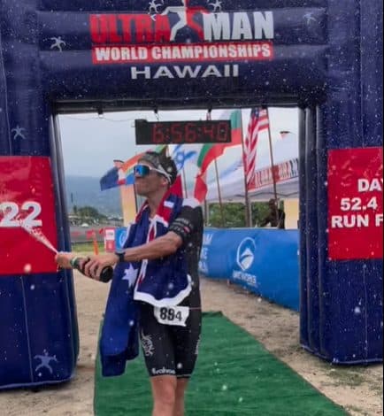 Richard Thompson vainqueur d'Ultraman Hawaï