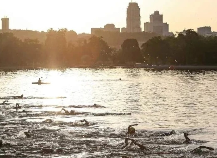 imagen de un triatlón en la Casa de Campo de Madrid