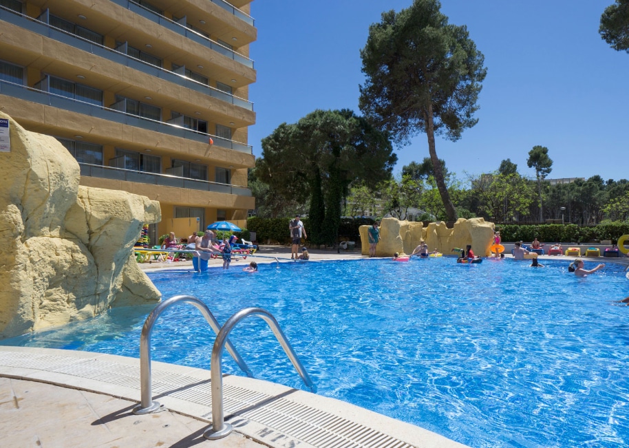 Hotel Calypso, official accommodation OTSO Challenge Salou 2023