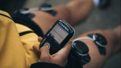 Imagen de un atleta utilizando Compex