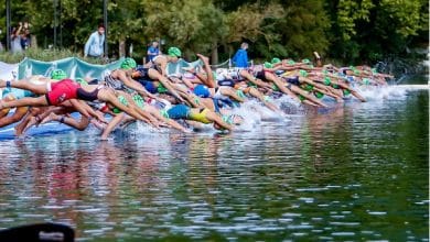 image d'un départ de triathlon