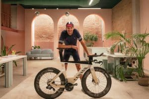 Canyon presenta la edición especial Speedmax CF SLX 8 Disc Frodissimo