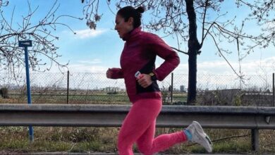 image of Judith Corachán running pregnant