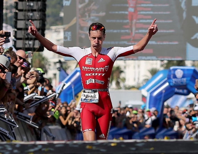 Alistair Brownlee ganando una prueba IRONMAN
