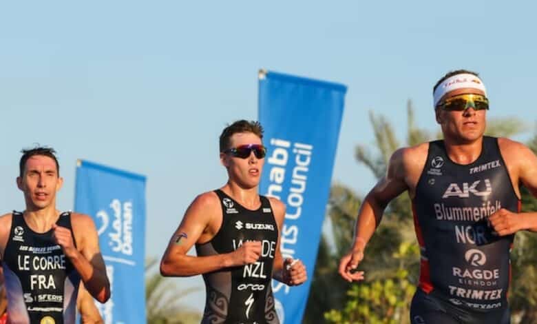 imagen de Kristian Blummenfelt corriendo en Abu Dhabi