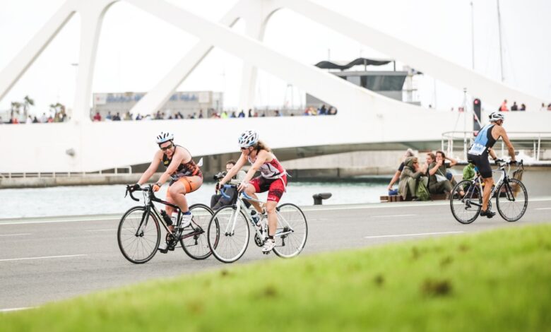 image of triathletes on the bike in the MTRI Castellón
