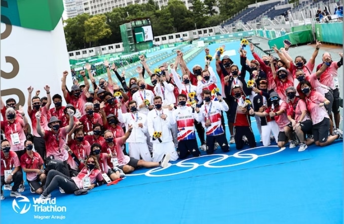 immagine degli arbitri ai giochi di Tokyo