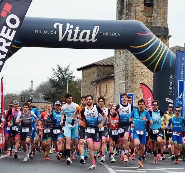 Instagram/ imagen de la salida del Duatlón de Zuia