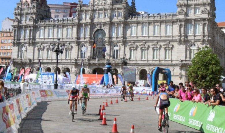 FETRI/ Bild eines Triathlons in A Coruña