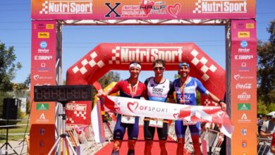 Immagine del podio del mezzo triathlon di Siviglia