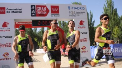 Carlos Asensi/ A team at the finish line of the Great Triathlon