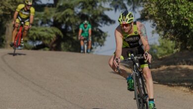 Image of triathletes on the bike in the Casa de Campo