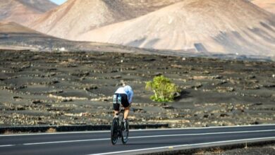 IRONMAN / immagine di un triatleta a Lanzarote