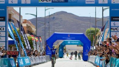 @jl_arce/ Alejandro Valverde in porta dell'Indomabile