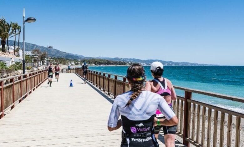 IRONMAN / Image of triathletes in the IRONMAN 70.3 Marbella