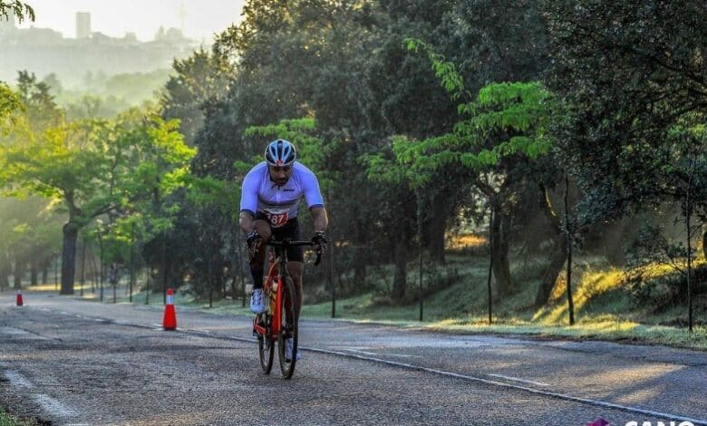 FotoCanosports/ imagen de un ciclista en el Half Madrid