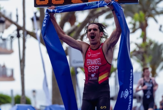 World Triathlon/ Cristian Fernández winning in Ibiza
