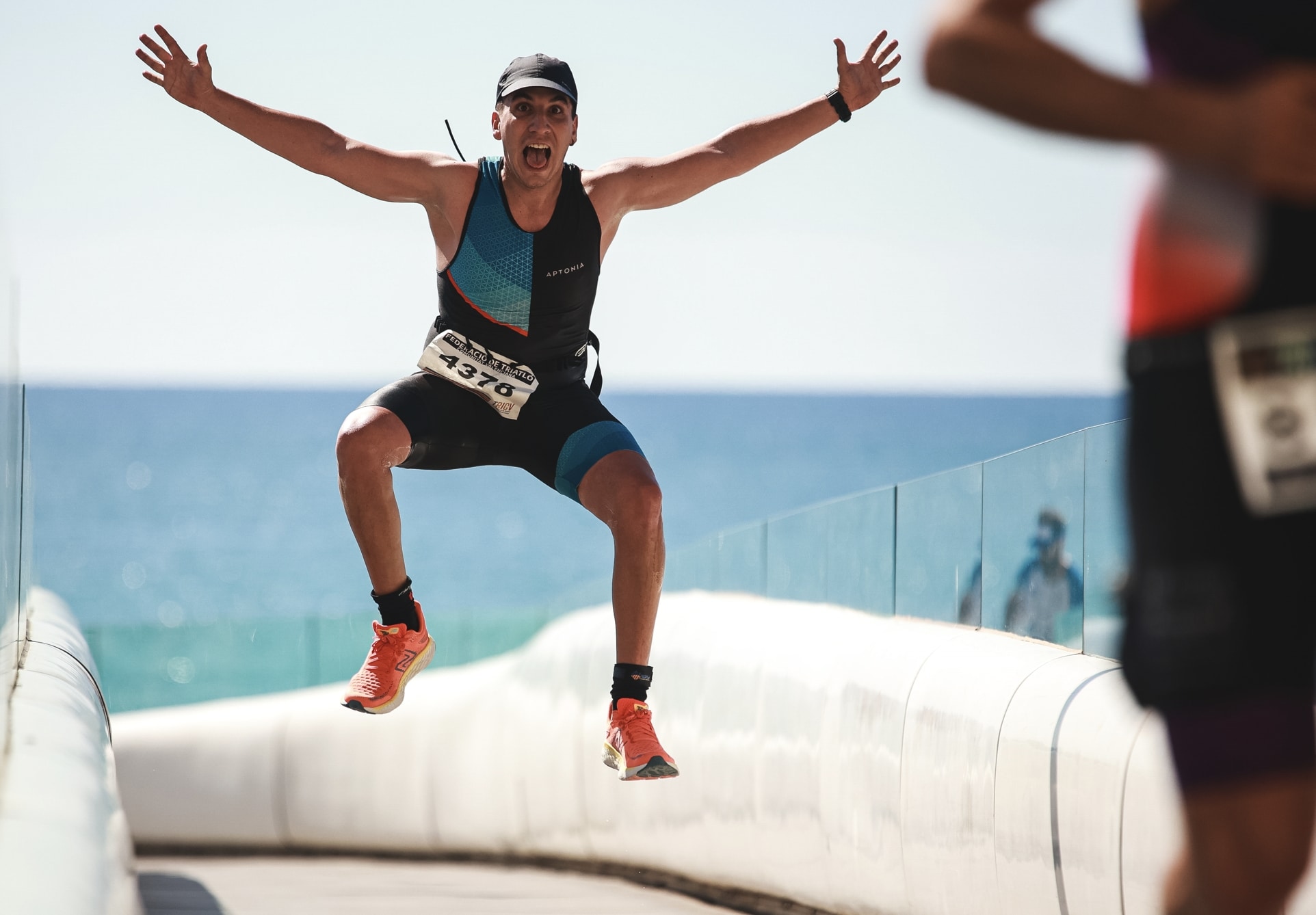 A triathlete in the MTRI Alicante