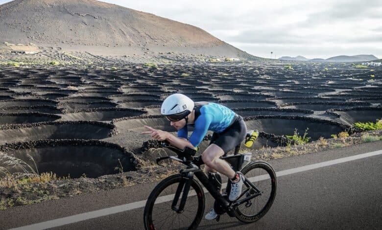 IM / un triatleta nell'IRONMAN Lanzarote