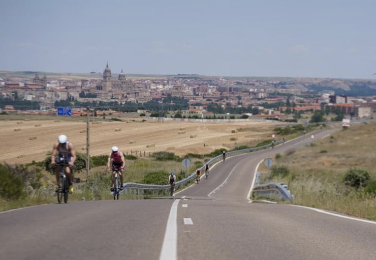 FETRI/ imagen de triatletas en Salamanca