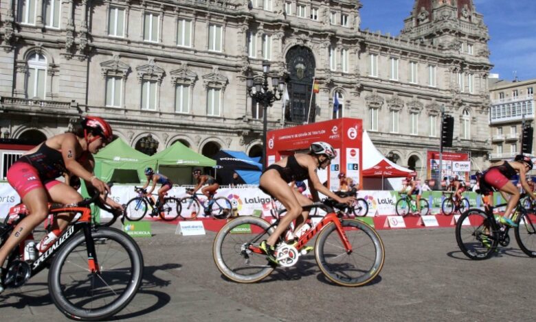 FETRI/ immagine di una gara di triathlon ad A Coruña