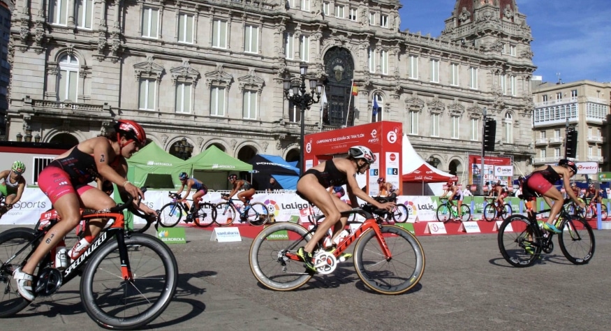 FETRI/ imagen de un triatlón en A Coruña