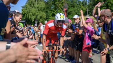 Challenge Family/ a triathlete climbing in Roth