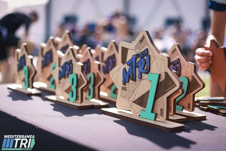 Imagen de los trofeos del MTRI Castellón