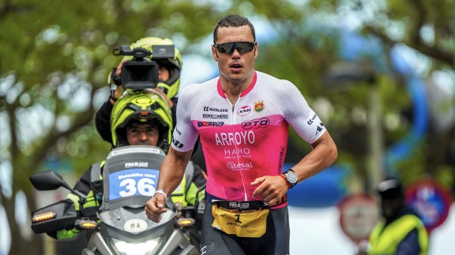 FETRI/ Víctor Arroyo en competición