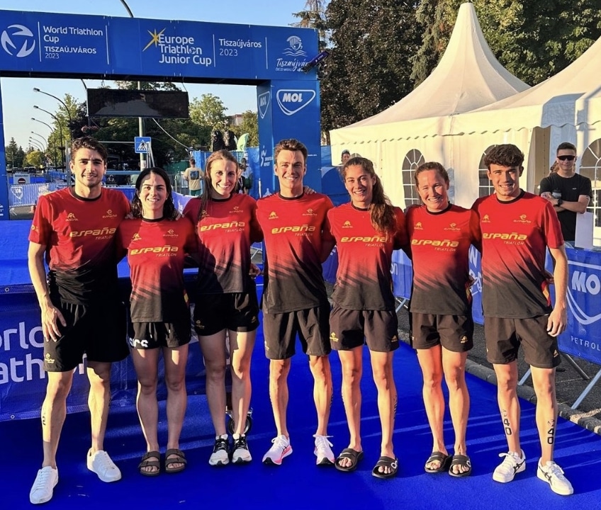 FETRI/ la triarmada en la Copa del Mundo de Triatlón en Tiszaujvaros