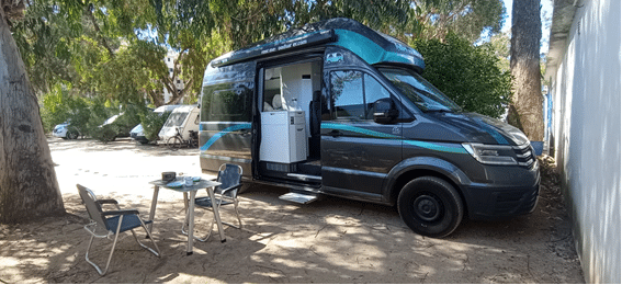 Foto: Family Finca aparcada en un camping Foto: Family Finca