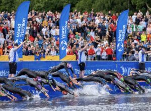 UK Triathlon/ salida de las WTCS Leeds